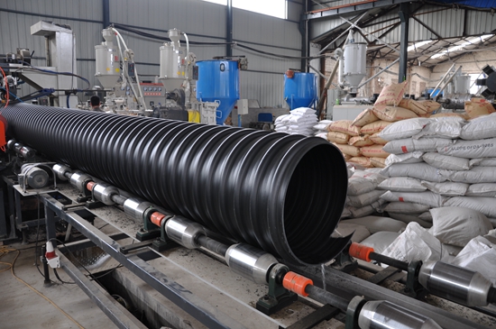 高密度聚乙烯碳素纖維護(hù)套管 設(shè)備 (5)