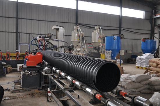 高密度聚乙烯碳素纖維護套管 設備 (4)